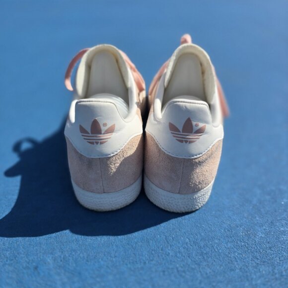 Adidas Gazelle in pink - women's size 8 - Picture 3 of 6